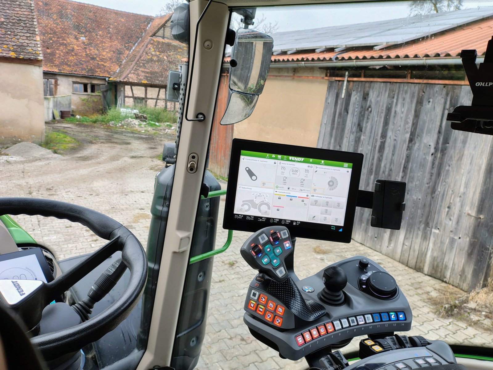 Traktor typu Fendt 311 Vario Profi, Gebrauchtmaschine v Neusitz (Obrázek 10)