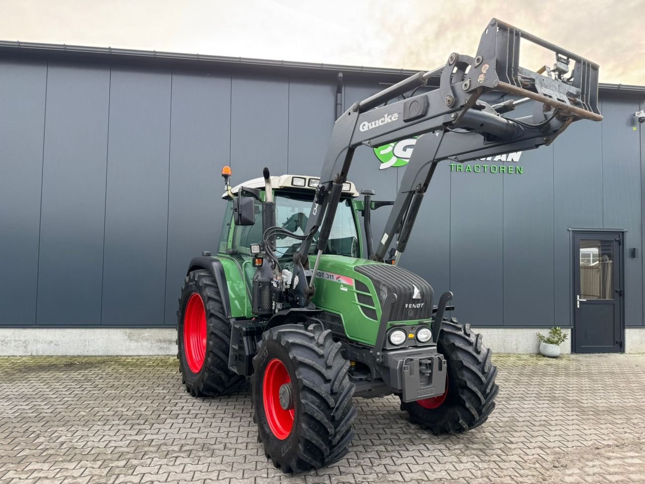 Traktor van het type Fendt 311 Vario Tms Scr, Gebrauchtmaschine in Daarle (Foto 3)