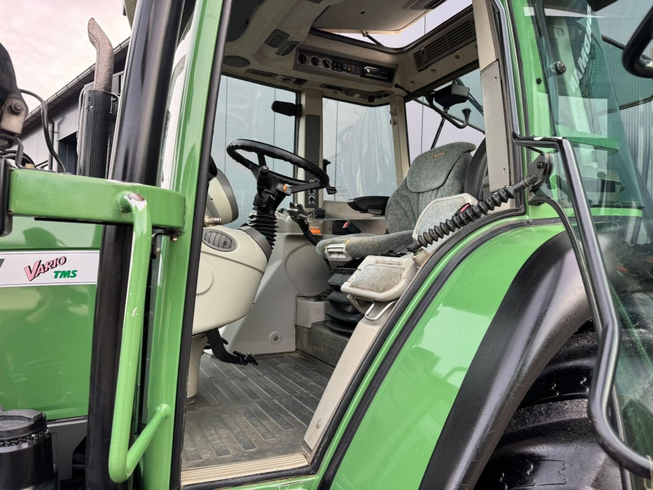 Traktor van het type Fendt 311 Vario Tms Scr, Gebrauchtmaschine in Daarle (Foto 7)