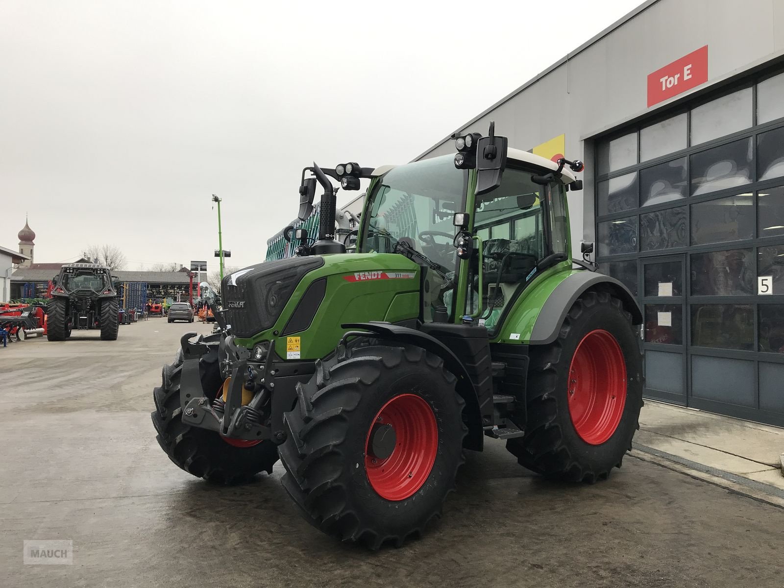 Traktor typu Fendt 311 Vario, Neumaschine v Burgkirchen (Obrázek 3)