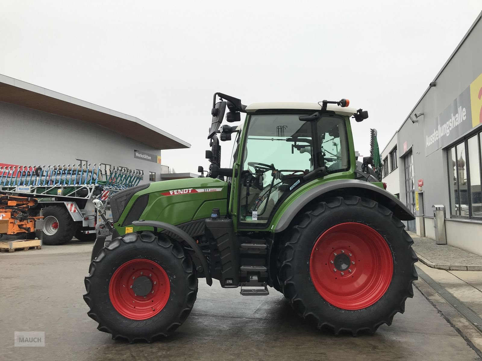 Traktor typu Fendt 311 Vario, Neumaschine v Burgkirchen (Obrázek 2)