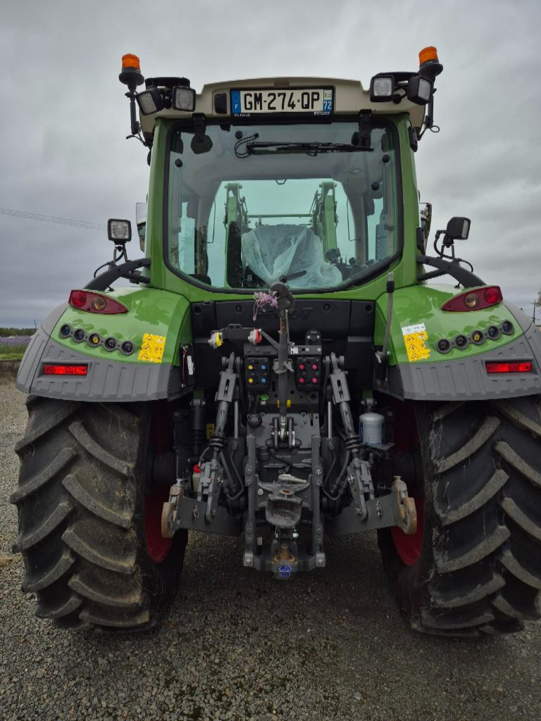 Traktor типа Fendt 311, Gebrauchtmaschine в Savigny sur Braye (Фотография 3)