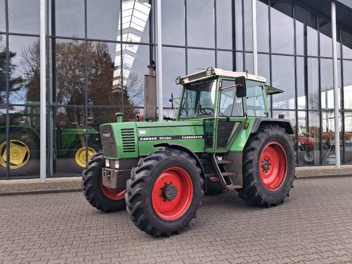 Traktor tip Fendt 311LSA Turbomatik, Gebrauchtmaschine in Boxtel (Poză 3)