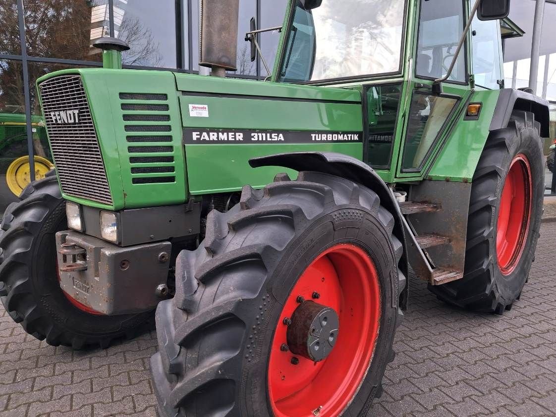 Traktor tip Fendt 311LSA Turbomatik, Gebrauchtmaschine in Boxtel (Poză 4)