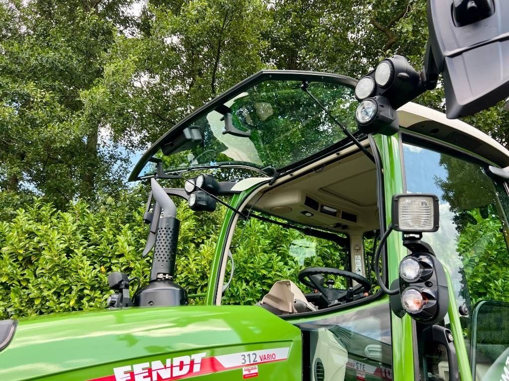 Traktor van het type Fendt 312 Gen 4 Power S2, Gebrauchtmaschine in Nijkerkerveen (Foto 9)