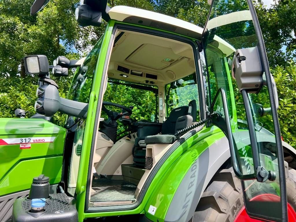 Traktor van het type Fendt 312 Gen 4 Power S2, Gebrauchtmaschine in Nijkerkerveen (Foto 7)
