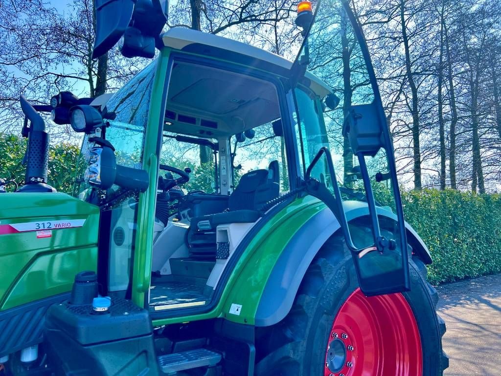 Traktor tip Fendt 312 Gen 4 Power S2, Gebrauchtmaschine in Nijkerkerveen (Poză 11)
