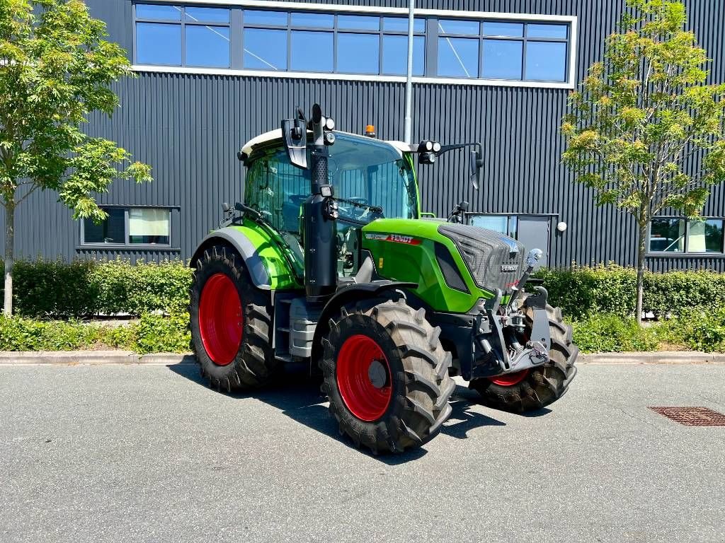 Traktor des Typs Fendt 312 Gen 4 Power S2, Gebrauchtmaschine in Nijkerkerveen (Bild 2)
