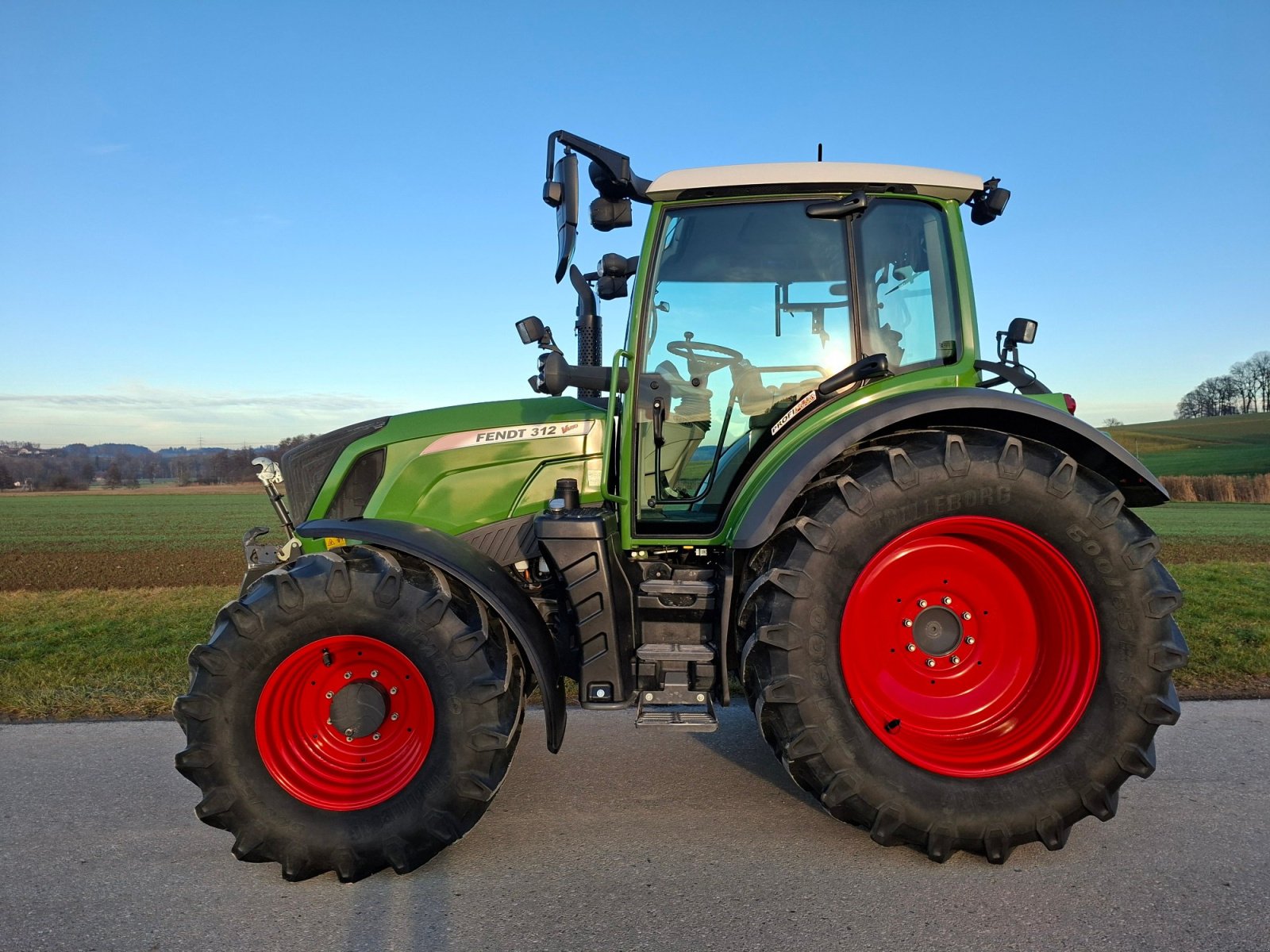 Traktor типа Fendt 312 Profi Plus, Gebrauchtmaschine в Erding (Фотография 1)