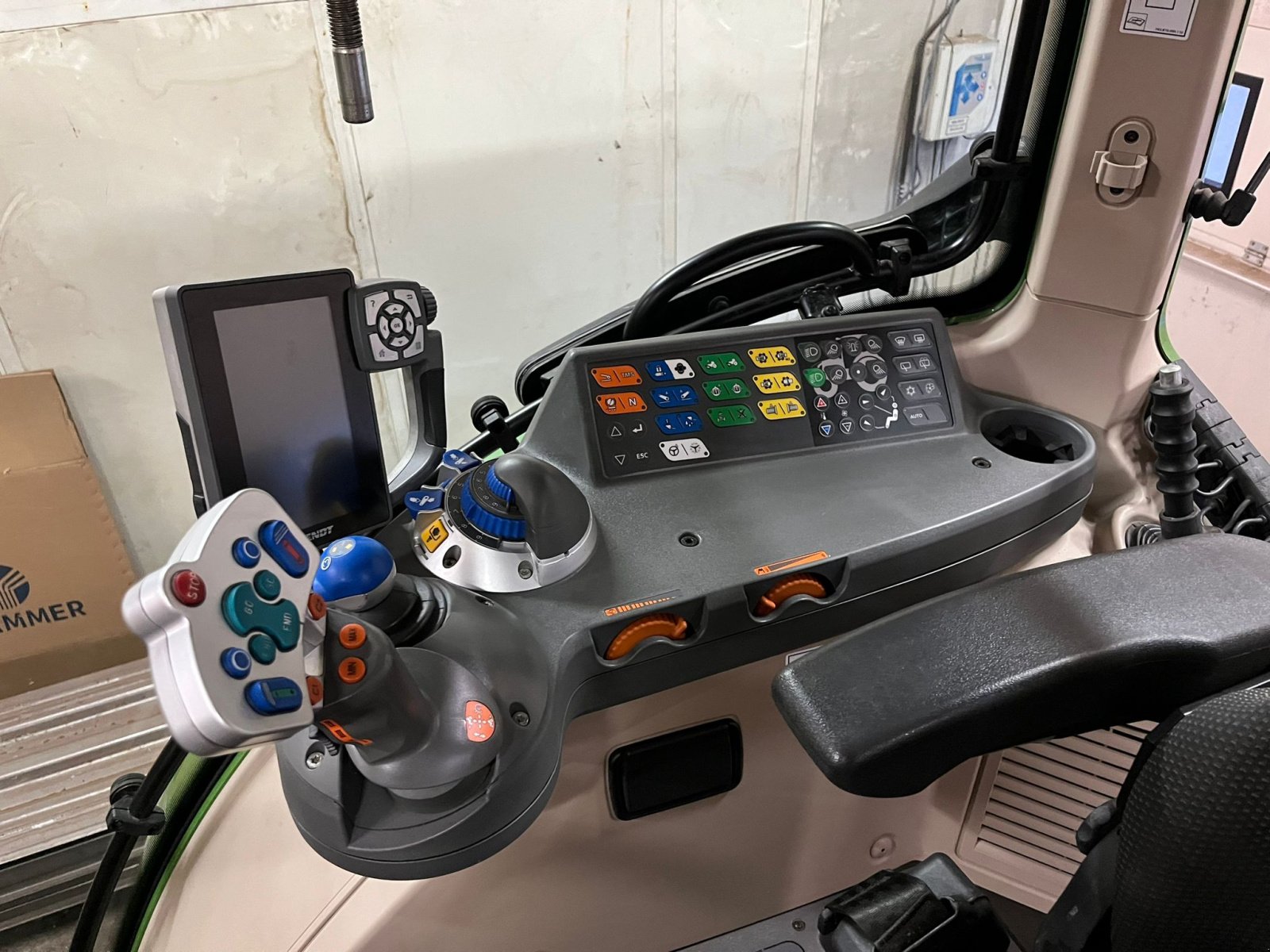 Traktor of the type Fendt 312 Profi Plus, Gebrauchtmaschine in Nenzing (Picture 5)