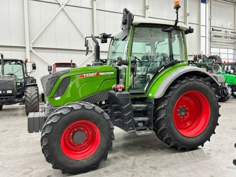 Traktor des Typs Fendt 312 Vario 2022, 307 hours!, Gebrauchtmaschine in Marknesse (Bild 3)