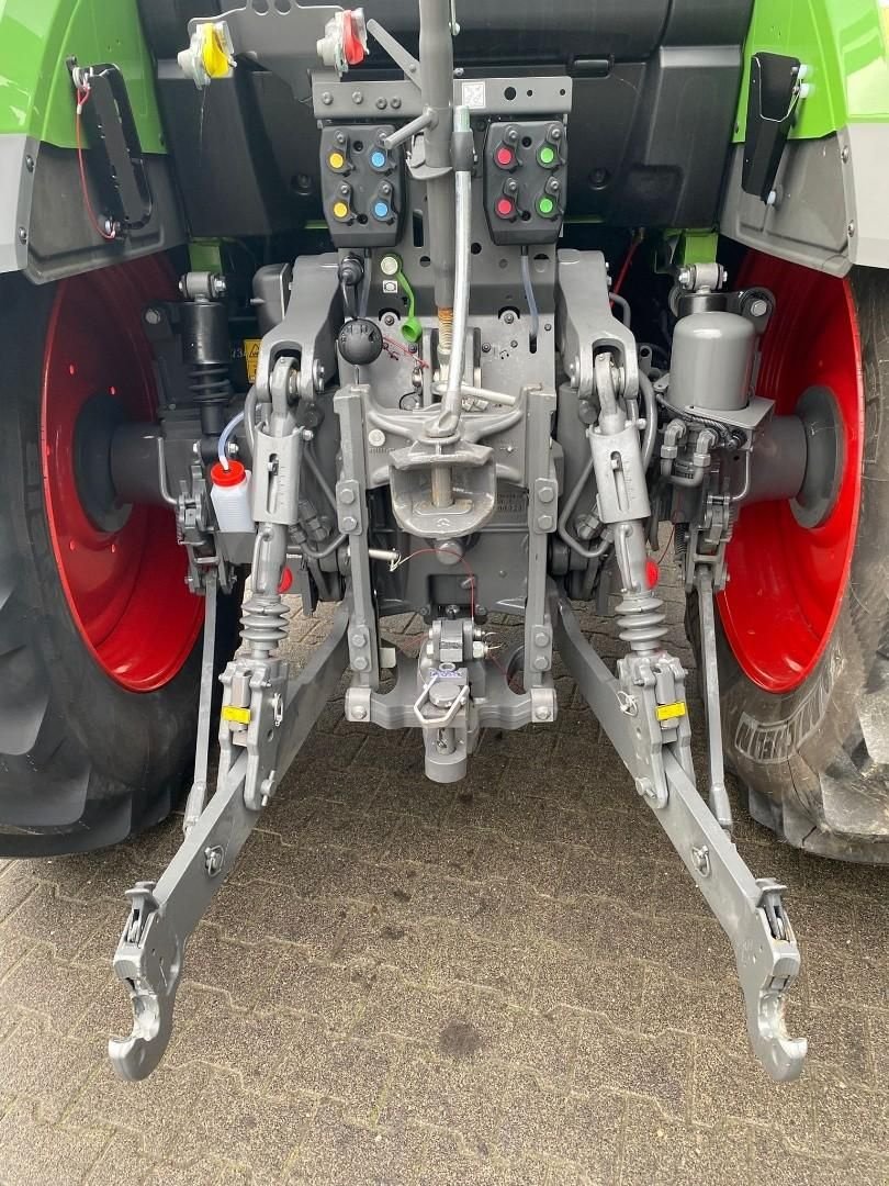 Traktor от тип Fendt 312 Vario Gen4, Gebrauchtmaschine в Hapert (Снимка 4)