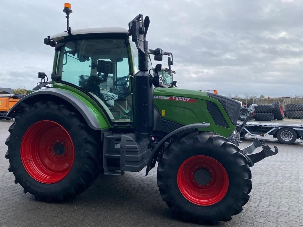Traktor от тип Fendt 312 Vario Gen4, Gebrauchtmaschine в Hapert (Снимка 9)