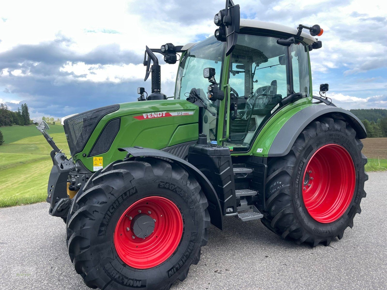Traktor des Typs Fendt 312 Vario Power, Neumaschine in Bad Leonfelden (Bild 8)