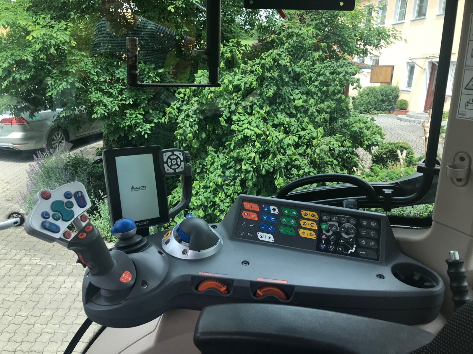 Traktor des Typs Fendt 312 Vario ProfiPlus, Gebrauchtmaschine in Dinkelsbühl (Bild 3)