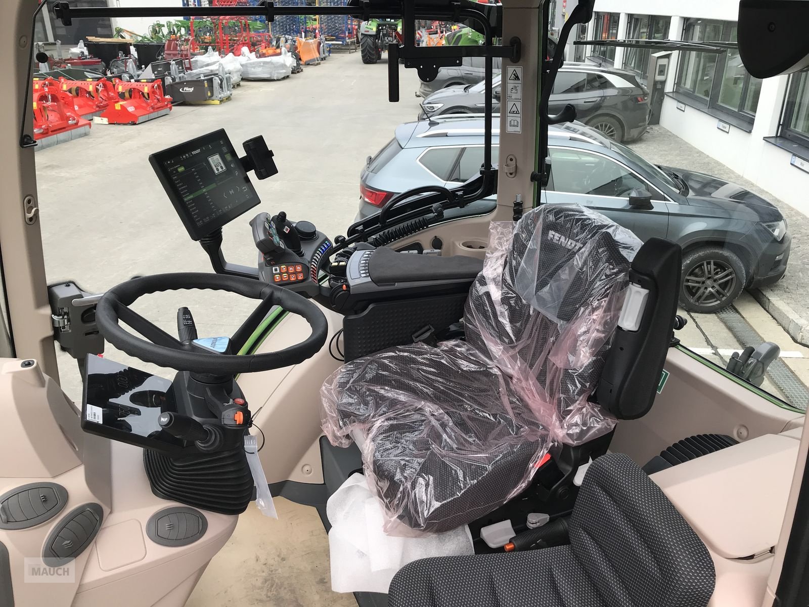 Traktor typu Fendt 312 Vario, Neumaschine v Burgkirchen (Obrázek 12)