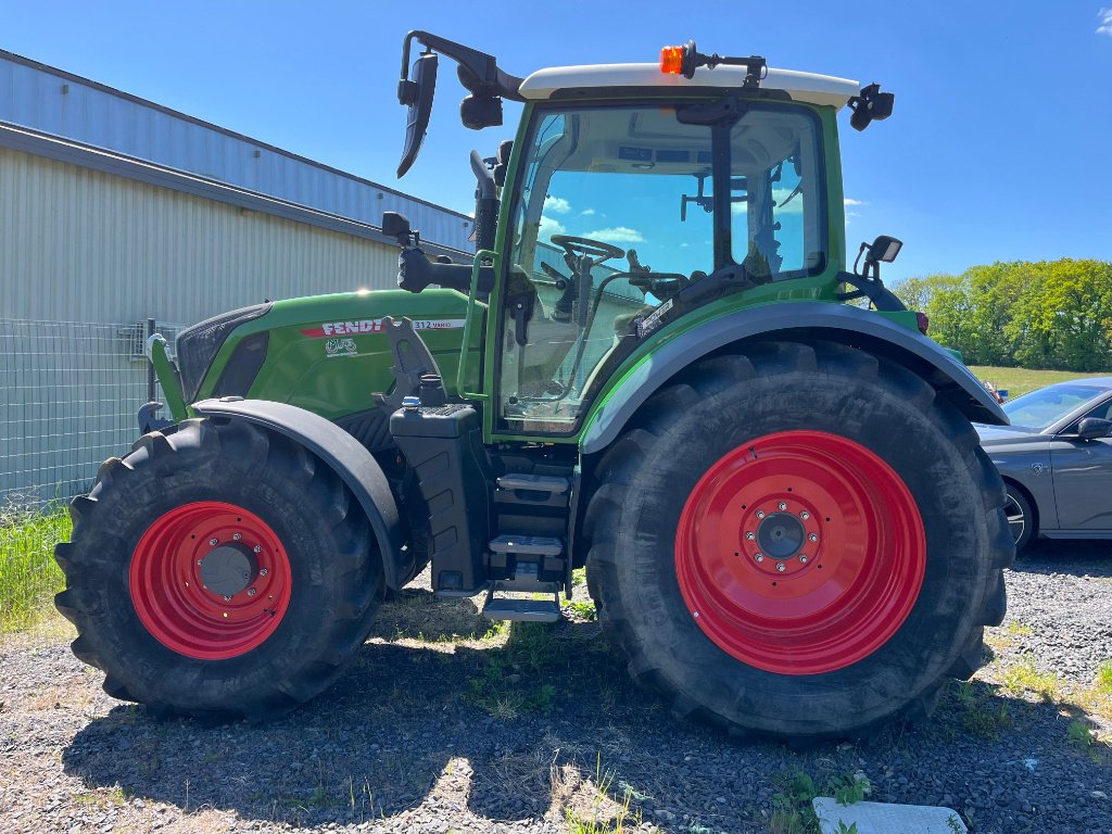 Traktor типа Fendt 312, Gebrauchtmaschine в Calmont (Фотография 4)