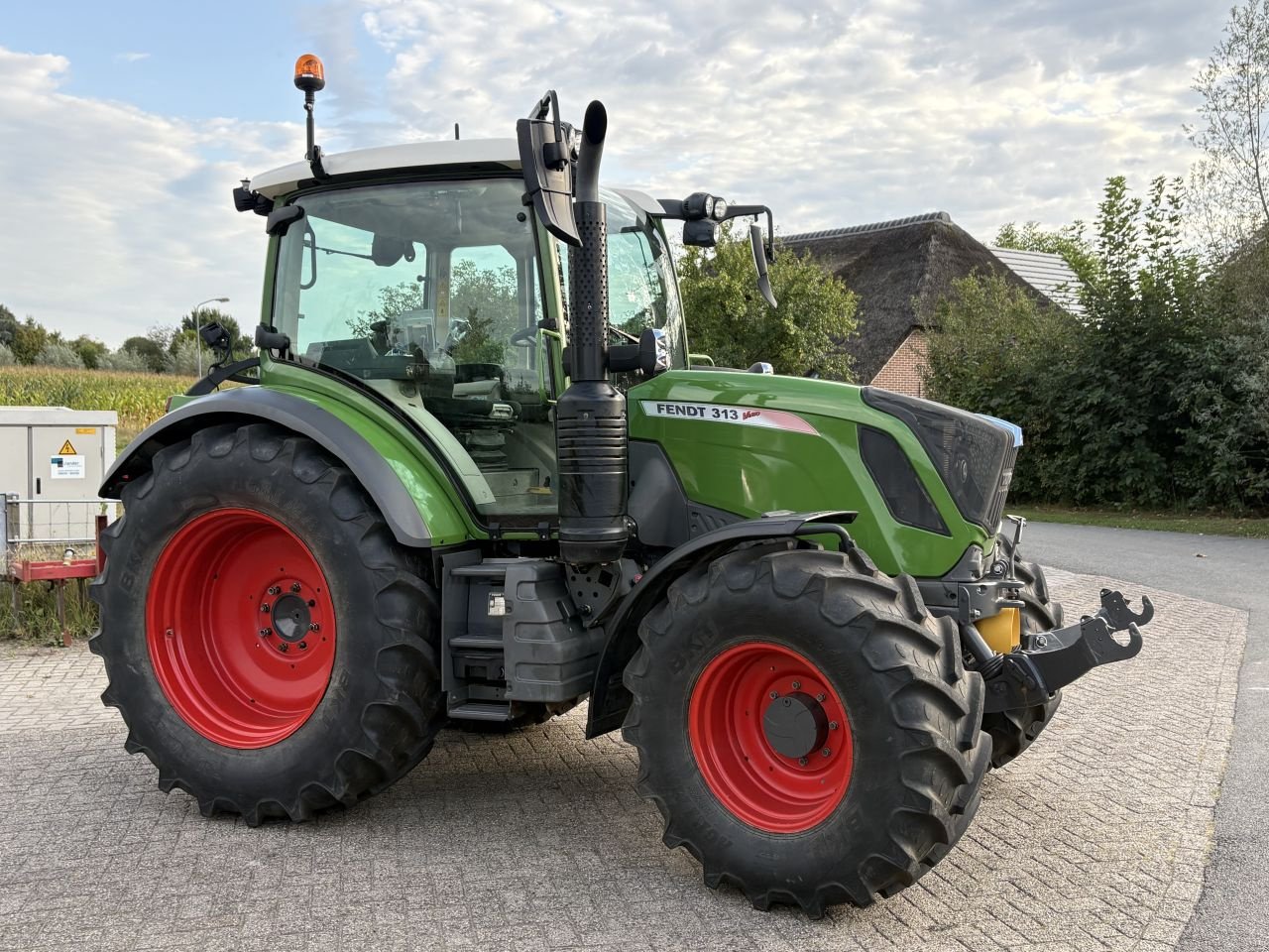 Traktor типа Fendt 313 profiplus, Gebrauchtmaschine в Wapenveld (Фотография 2)