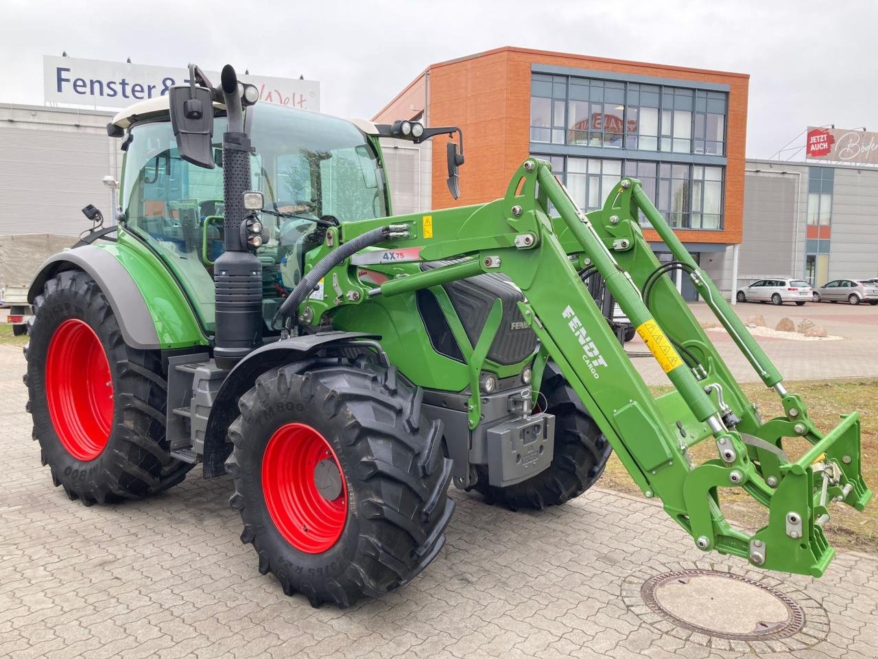 Traktor des Typs Fendt 313 S4 Power, Gebrauchtmaschine in Stuhr (Bild 3)