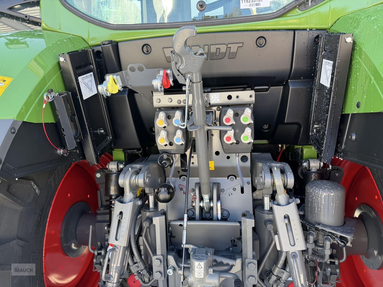 Traktor van het type Fendt 313 Vario Gen4 Power Setting 2, Neumaschine in Eben (Foto 8)