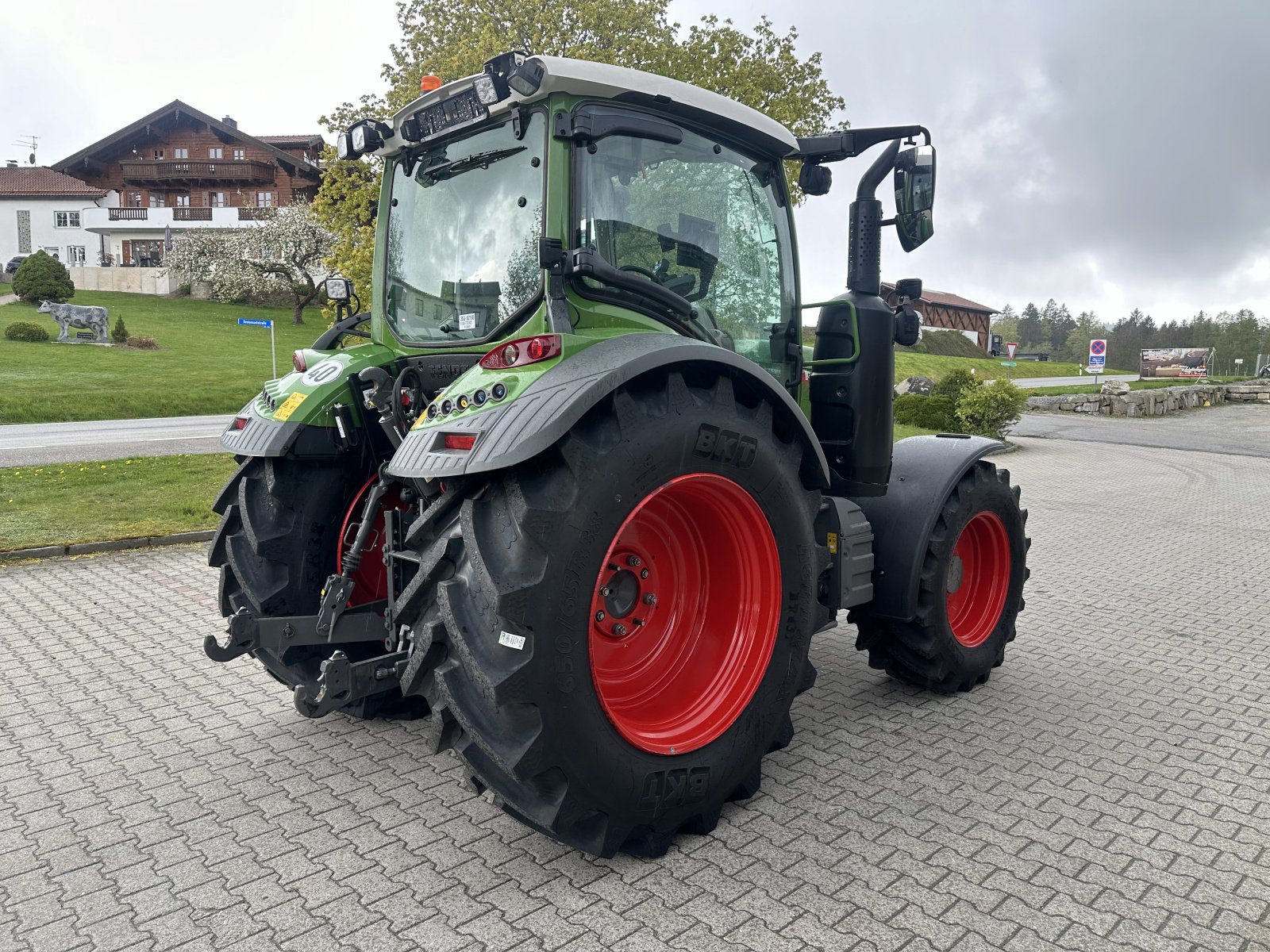 Traktor des Typs Fendt 313 Vario Profi Plus Unfall, Gebrauchtmaschine in Neureichenau (Bild 5)