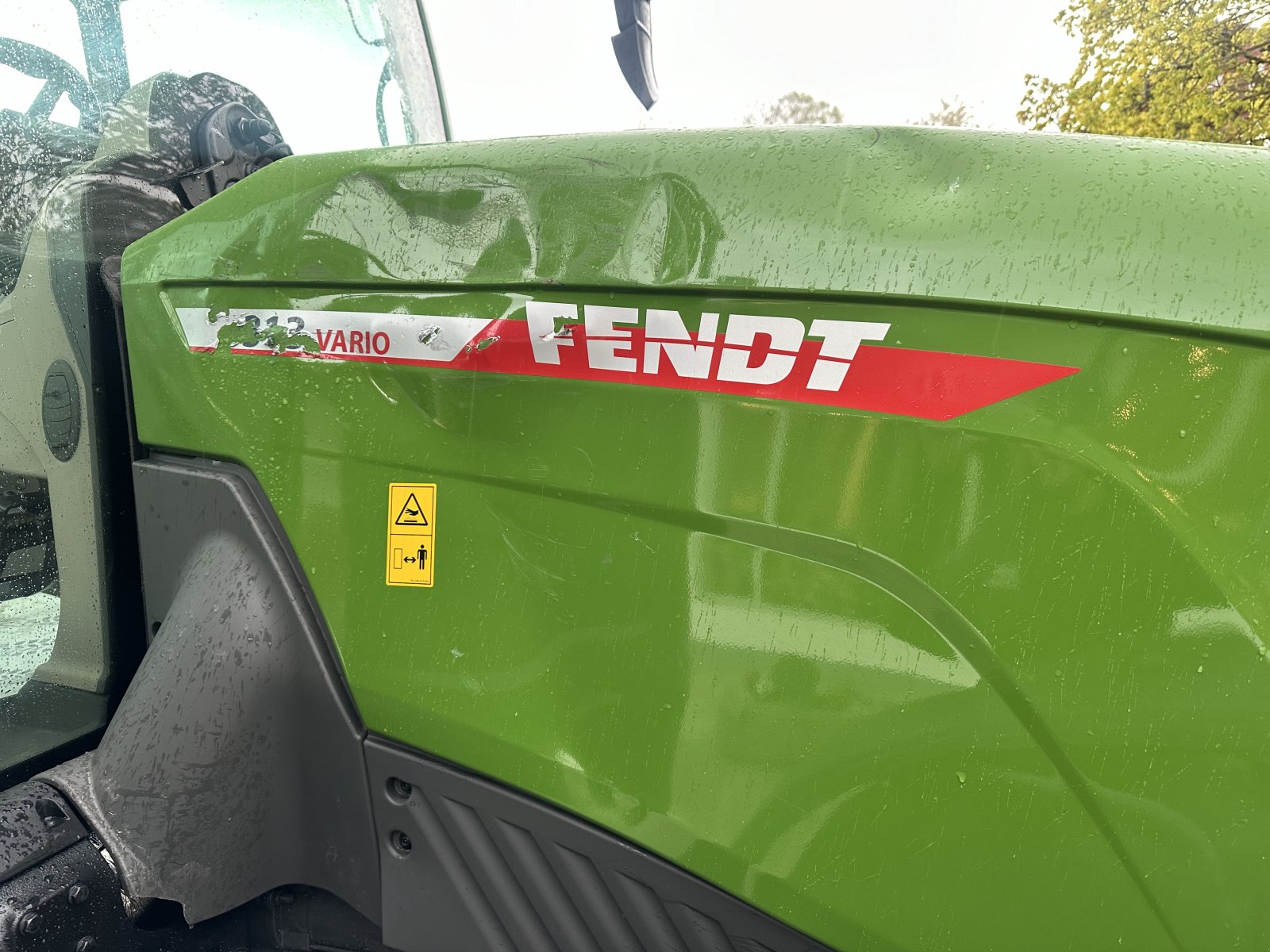 Traktor des Typs Fendt 313 Vario Profi Plus Unfall, Gebrauchtmaschine in Neureichenau (Bild 10)