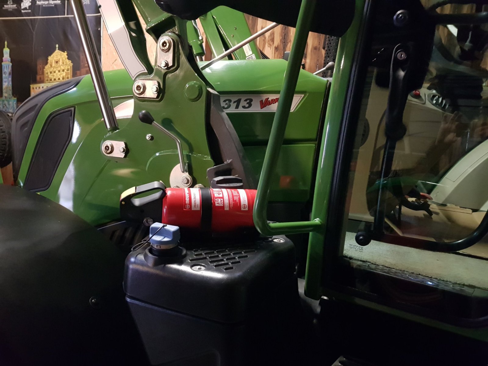Traktor des Typs Fendt 313 Vario Profi, Gebrauchtmaschine in Königsbrunn (Bild 3)