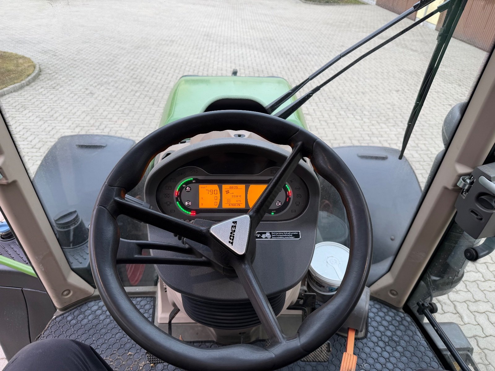 Traktor des Typs Fendt 313 Vario Profi, Gebrauchtmaschine in Wildenau (Bild 11)
