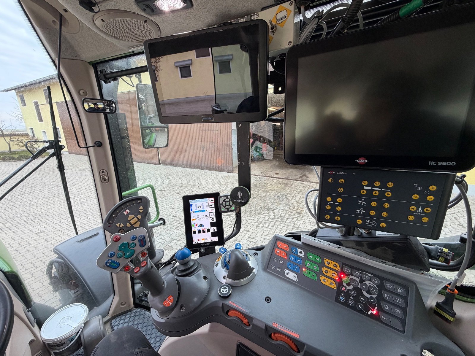 Traktor des Typs Fendt 313 Vario Profi, Gebrauchtmaschine in Wildenau (Bild 12)