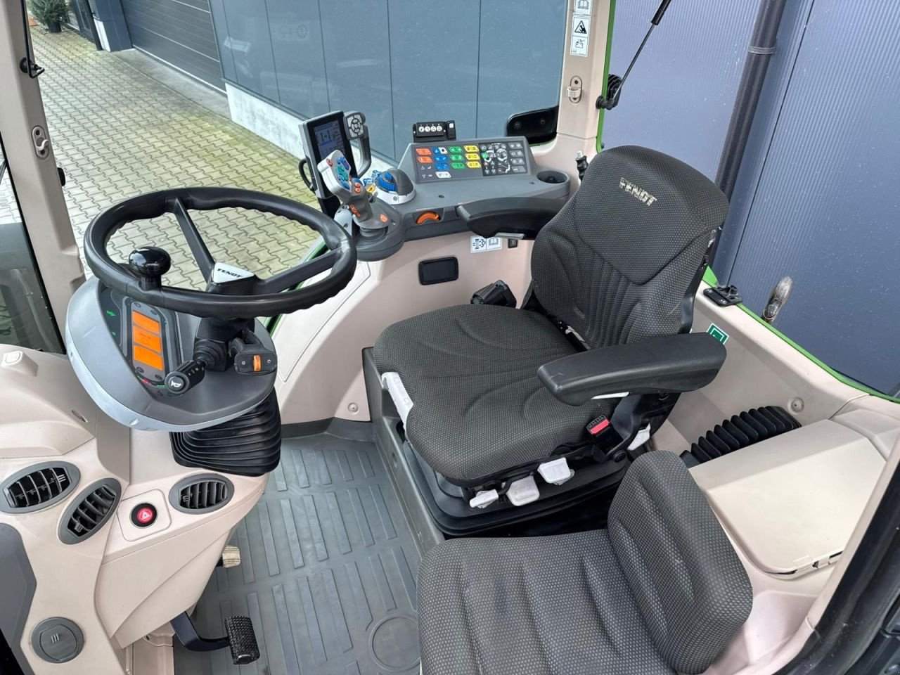 Traktor от тип Fendt 313 Vario Profiplus, Gebrauchtmaschine в Daarle (Снимка 10)