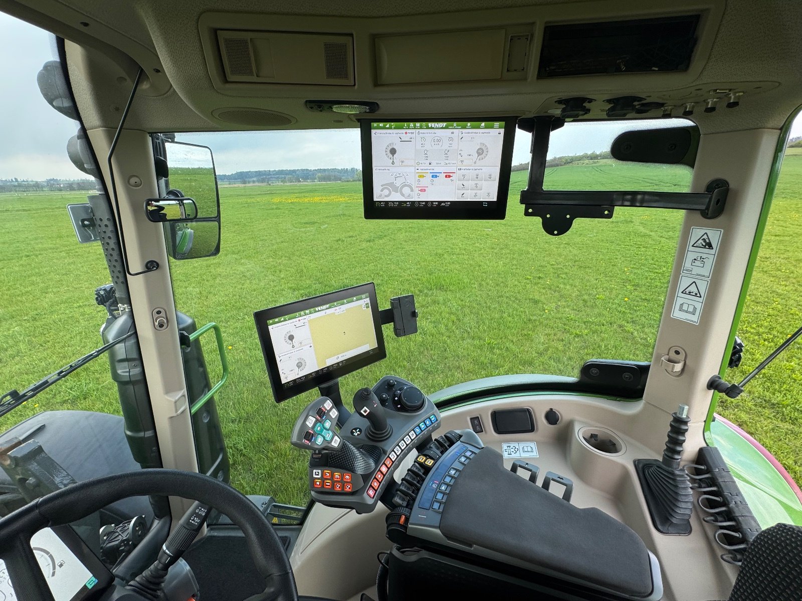 Traktor tip Fendt 313 Vario ProfiPlus, Gebrauchtmaschine in Leutershausen (Poză 25)