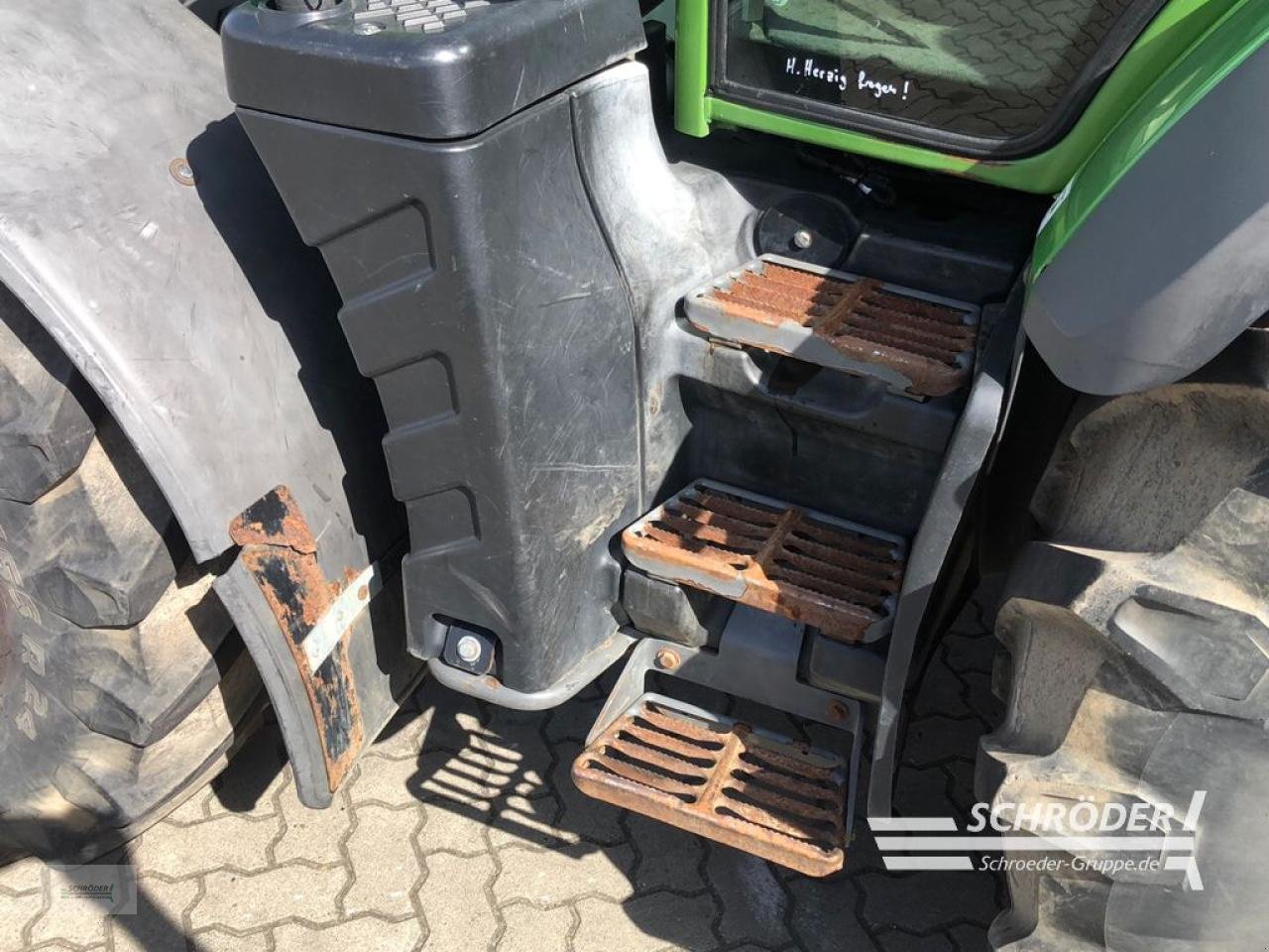 Traktor van het type Fendt 313 VARIO S4 PROFI, Gebrauchtmaschine in Friedland (Foto 21)