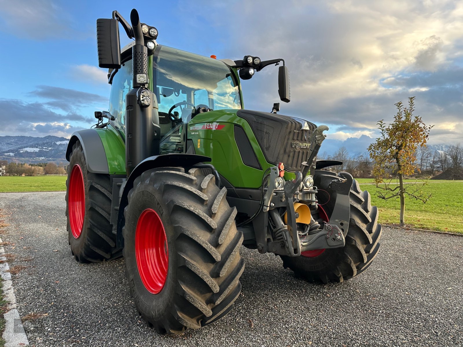Traktor des Typs Fendt 314 Profi Plus mit RTK Trimble Section Control Teach in Headland, Gebrauchtmaschine in Rankweil (Bild 8)