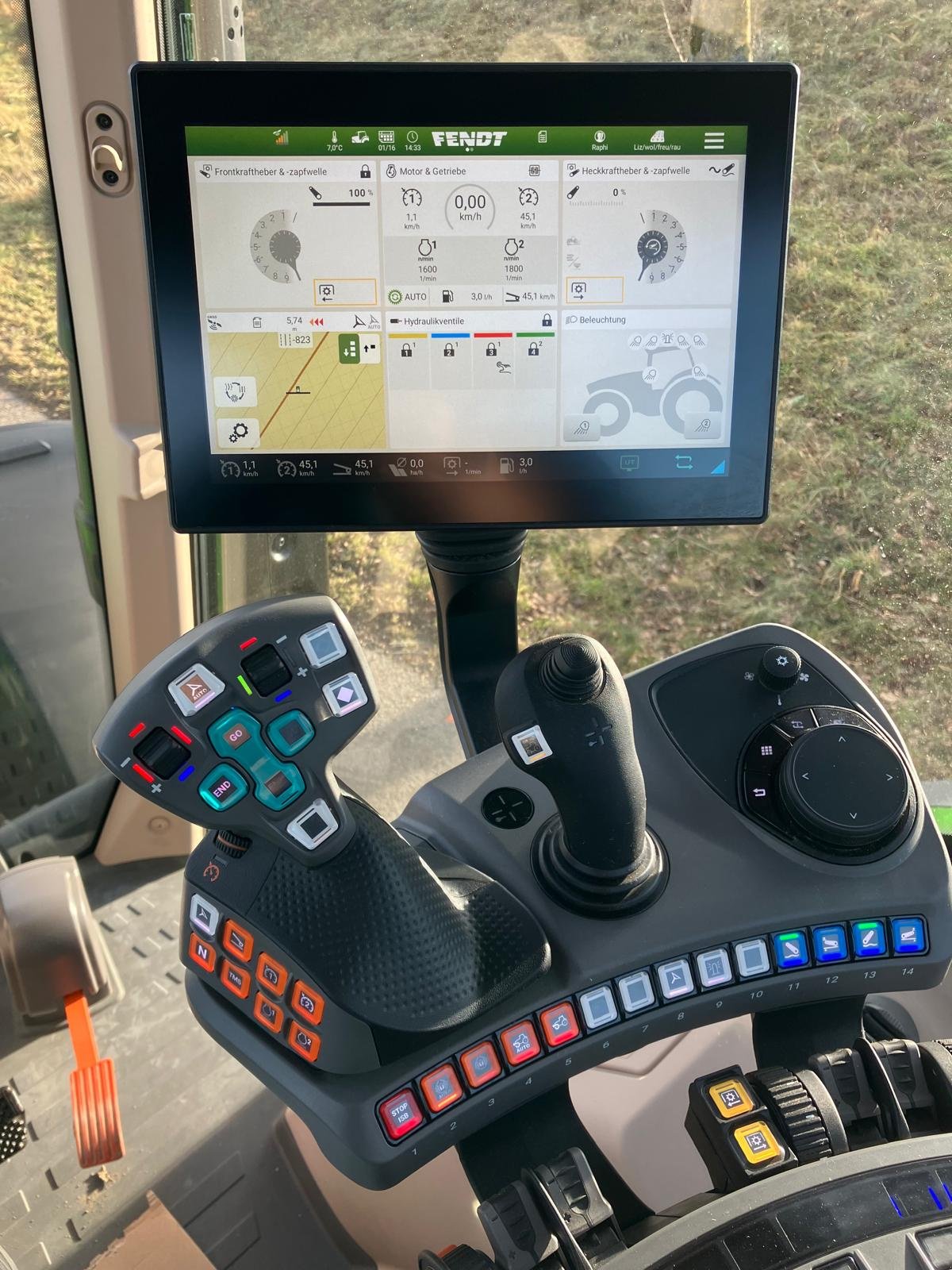 Traktor от тип Fendt 314 Vario Gen.4 Profi+ Setting2 Profiplus RTK LED Garantie Finanzierung ab 0%, Gebrauchtmaschine в Weigendorf (Снимка 3)