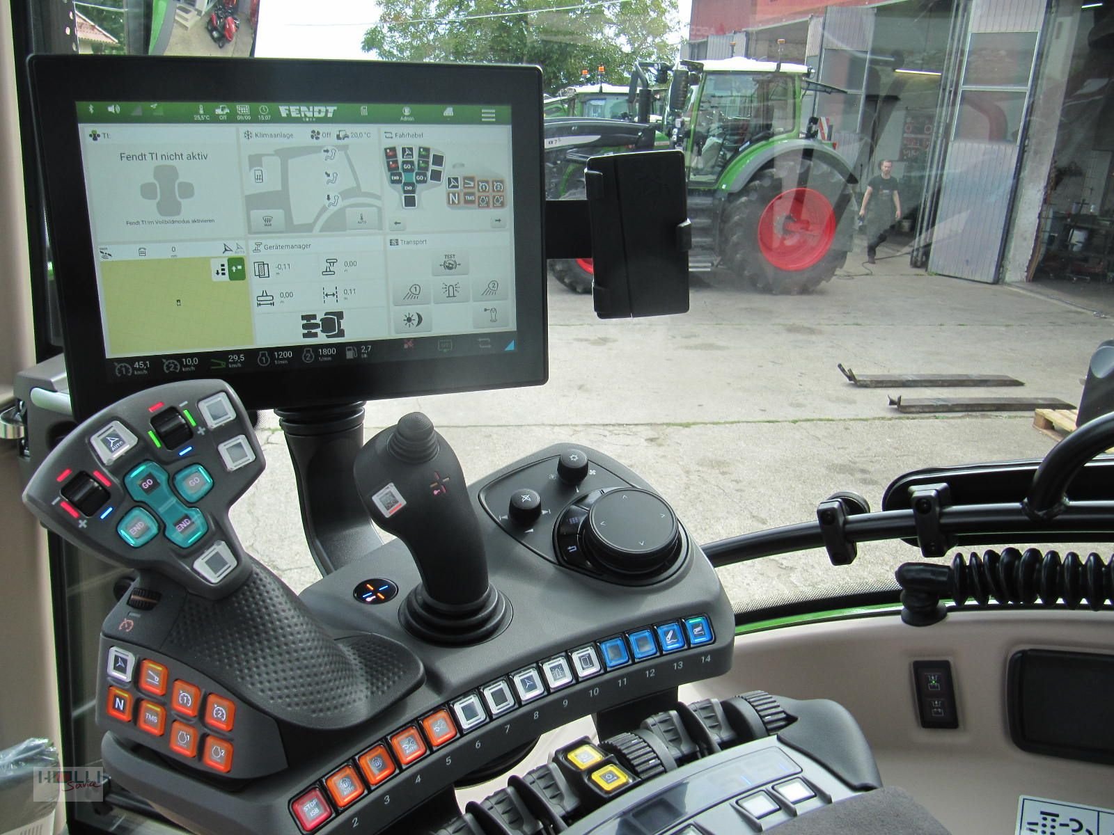 Traktor des Typs Fendt 314 Vario Profi+, Neumaschine in Niederneukirchen (Bild 14)