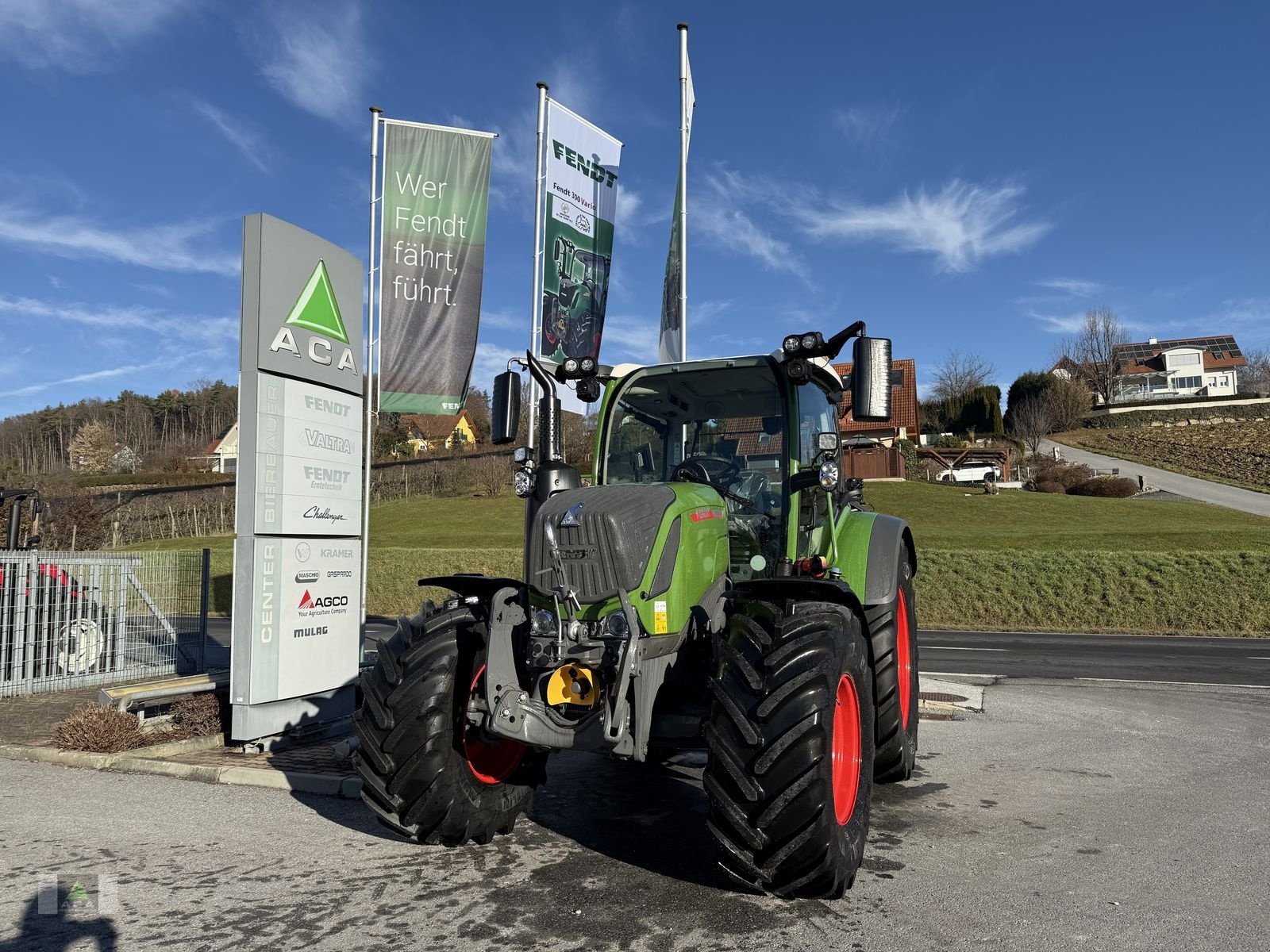 Traktor of the type Fendt 314 Vario Profi, Neumaschine in Markt Hartmannsdorf (Picture 1)
