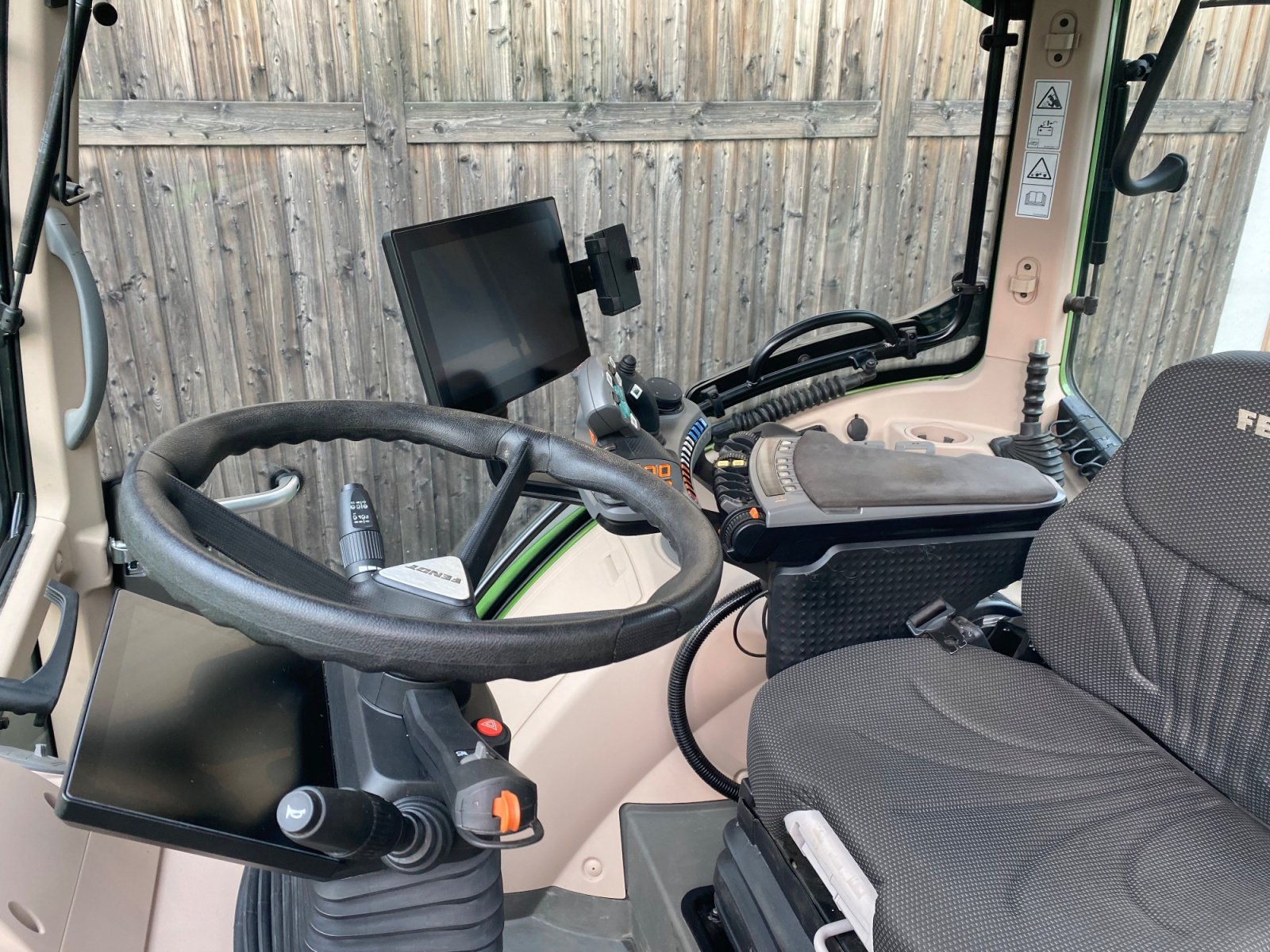 Traktor des Typs Fendt 314 Vario ProfiPlus, Gebrauchtmaschine in Nußdorf (Bild 4)