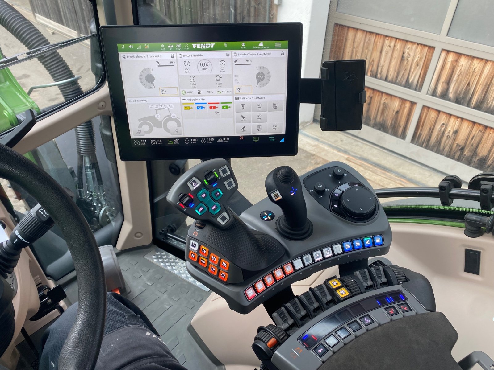 Traktor des Typs Fendt 314 Vario ProfiPlus, Gebrauchtmaschine in Nußdorf (Bild 5)