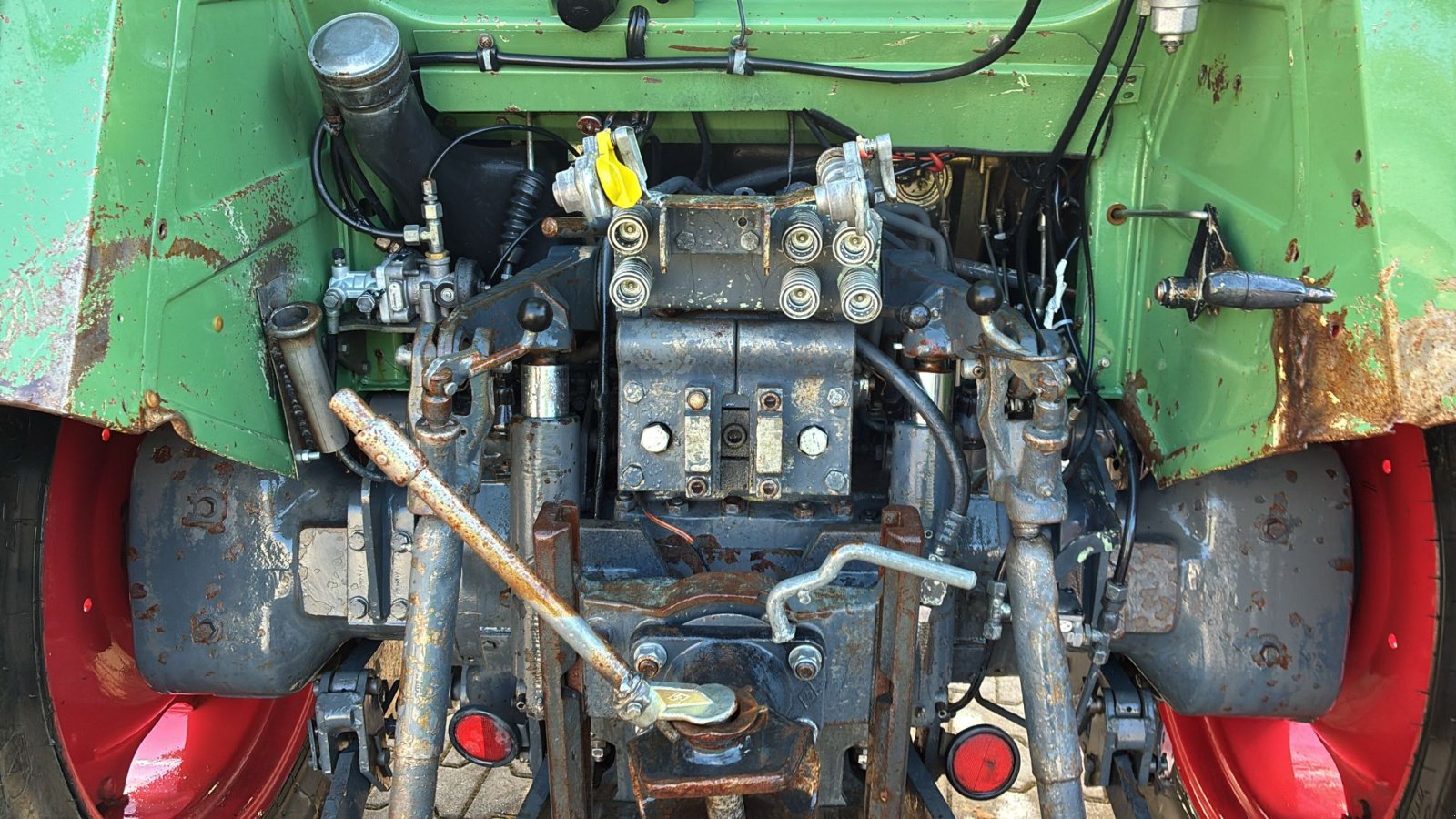 Traktor typu Fendt 380 GT, Gebrauchtmaschine w Möttingen (Zdjęcie 8)