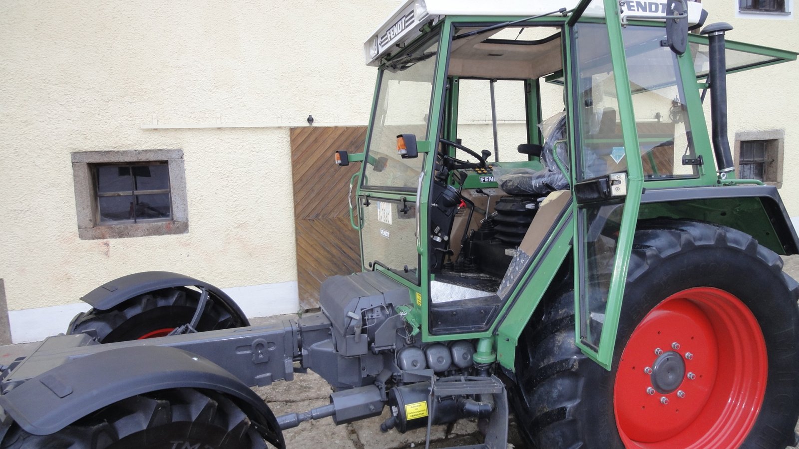Traktor типа Fendt 380 GTA, Gebrauchtmaschine в Michelsneukirchen (Фотография 22)
