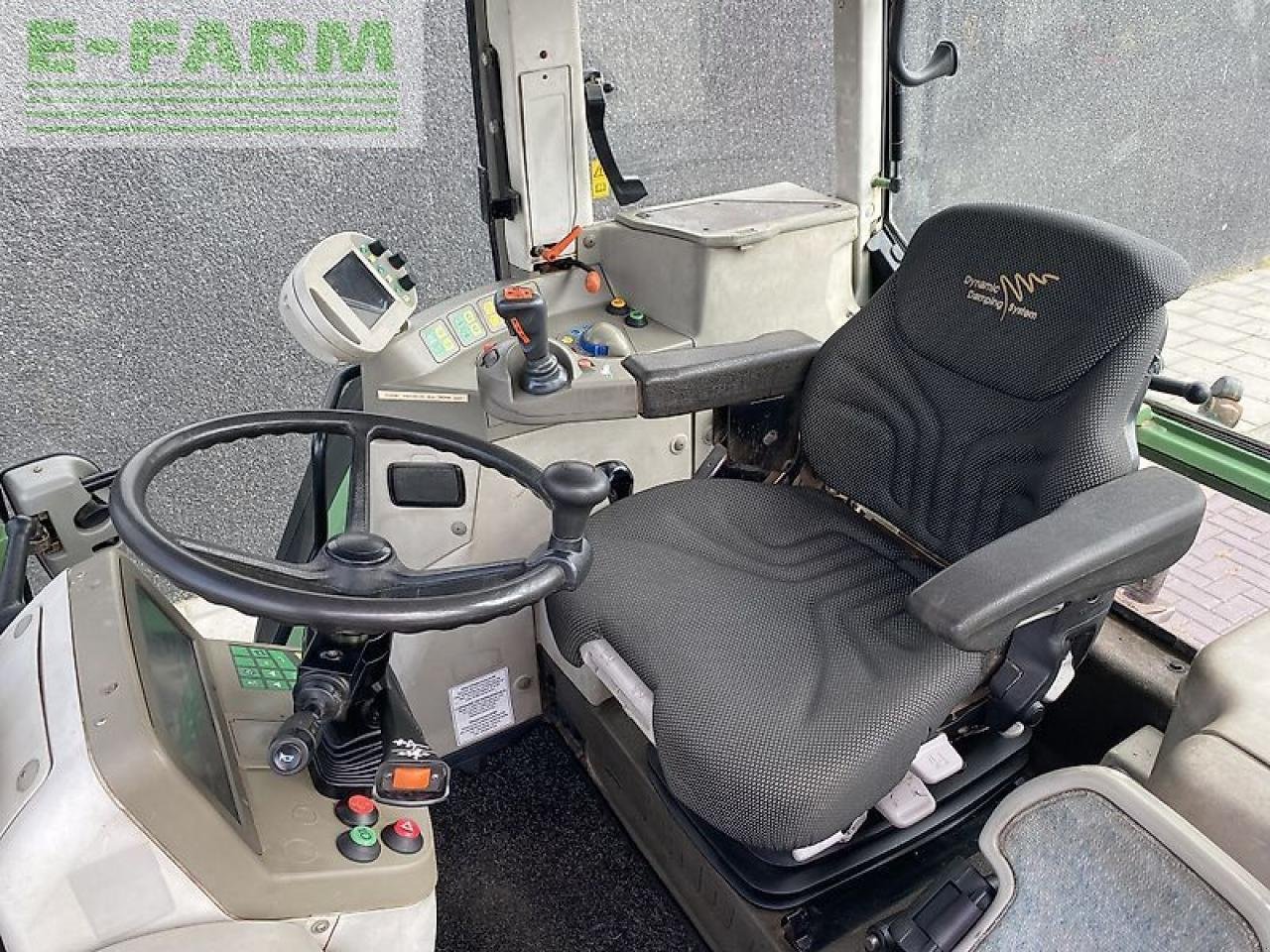 Traktor типа Fendt 409 vario met stoll fz 35 voorlader, Gebrauchtmaschine в gg VEGHEL (Фотография 11)