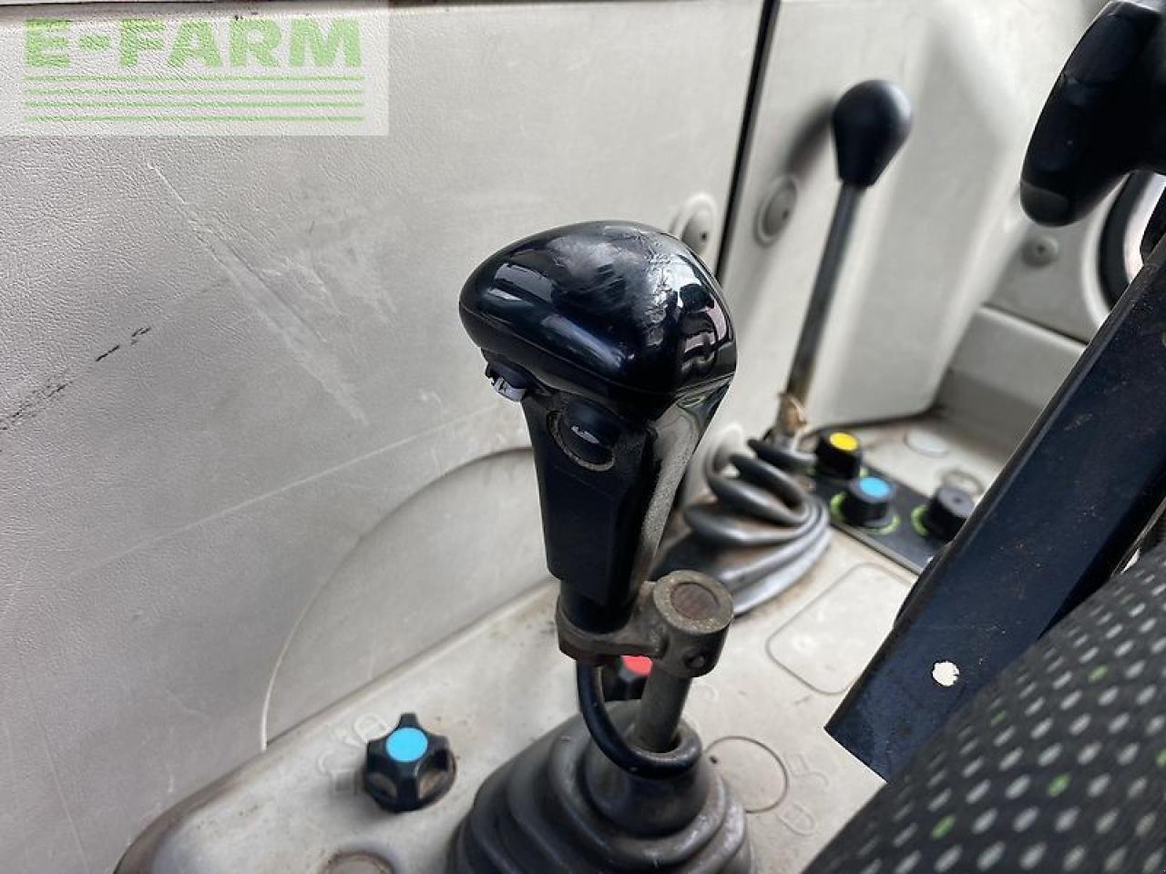 Traktor типа Fendt 409 vario met stoll fz 35 voorlader, Gebrauchtmaschine в gg VEGHEL (Фотография 12)