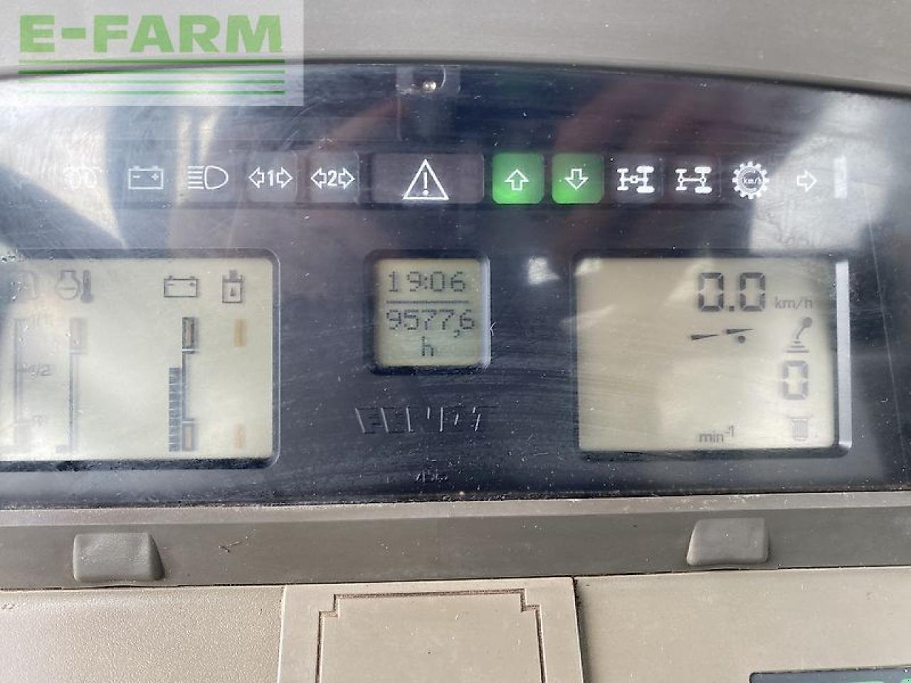 Traktor типа Fendt 409 vario met stoll fz 35 voorlader, Gebrauchtmaschine в gg VEGHEL (Фотография 20)