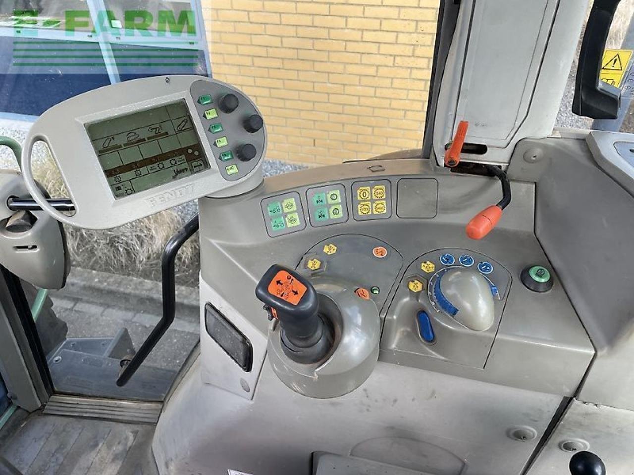 Traktor от тип Fendt 410 com1, Gebrauchtmaschine в gg VEGHEL (Снимка 14)