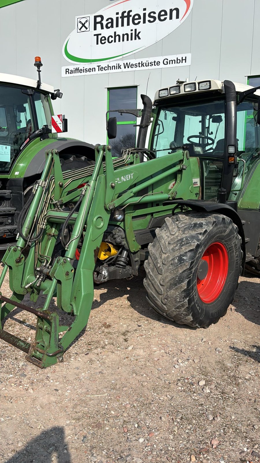 Traktor du type Fendt 411 Farmer, Gebrauchtmaschine en Lohe-Rickelshof (Photo 1)