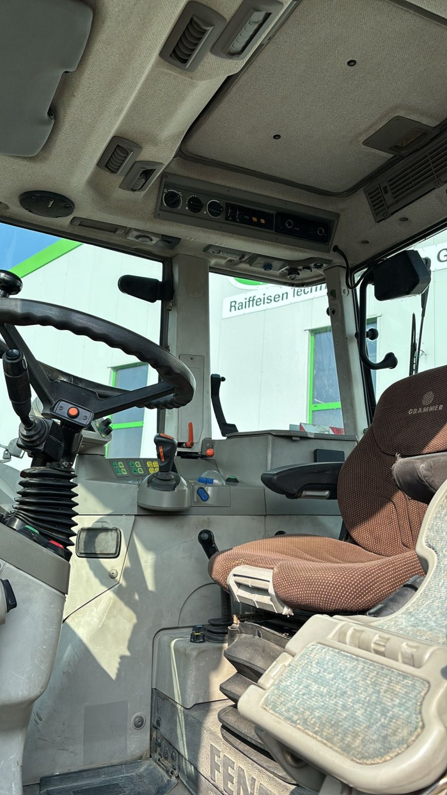 Traktor du type Fendt 411 Farmer, Gebrauchtmaschine en Lohe-Rickelshof (Photo 5)