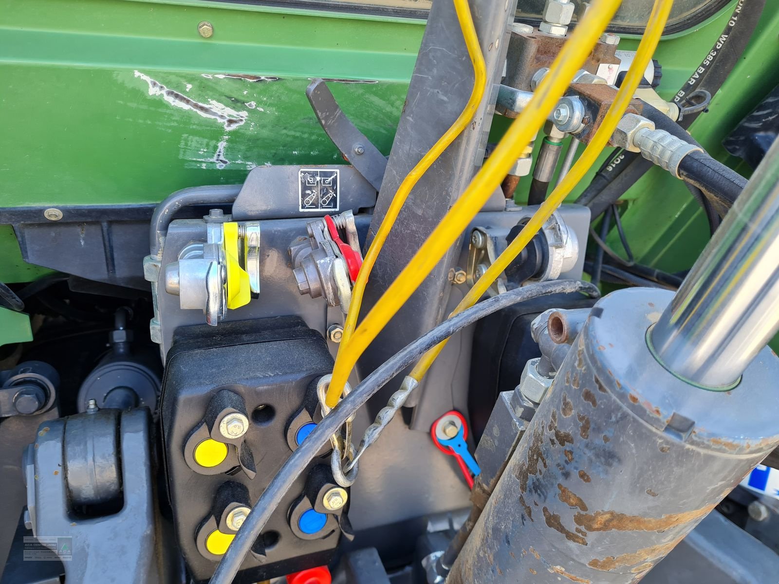 Traktor типа Fendt 411 Vario, Gebrauchtmaschine в Gerasdorf (Фотография 23)