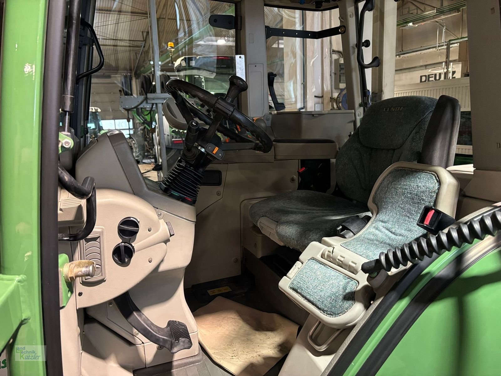 Traktor typu Fendt 412 Vario mit ** NEUEM MOTOR **, Gebrauchtmaschine v Deutsch-Wagram (Obrázek 15)