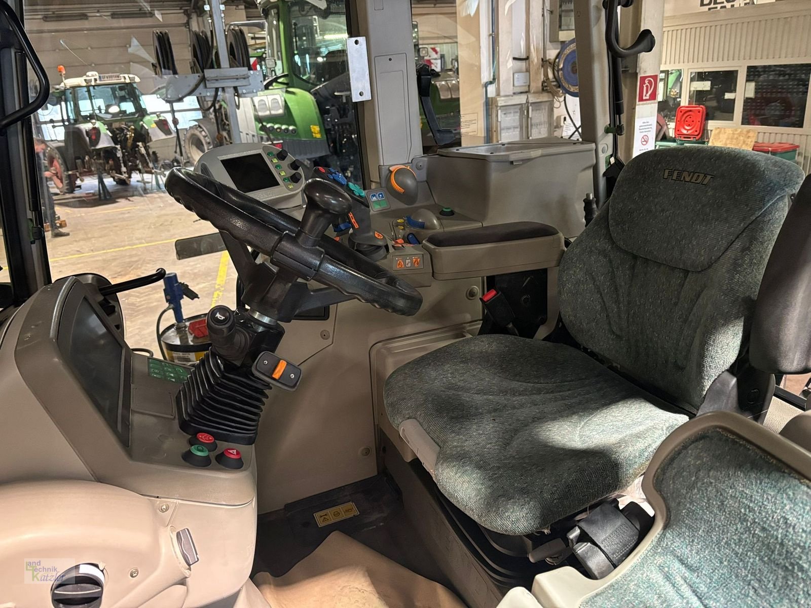 Traktor typu Fendt 412 Vario mit ** NEUEM MOTOR **, Gebrauchtmaschine v Deutsch-Wagram (Obrázek 16)