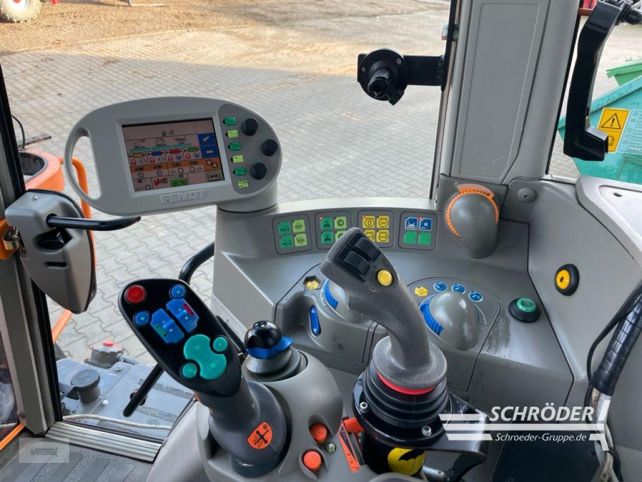 Traktor typu Fendt 412 VARIO TMS + DÜCKER UNA 500, Gebrauchtmaschine v Wildeshausen (Obrázek 21)